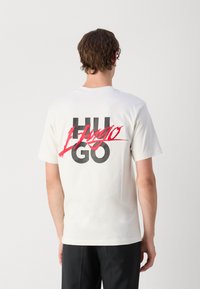 HUGO Μπλουζάκι με στάμπα - natural