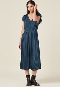 BONOBO Jeans Freizeitkleid - bleu canard