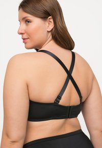 Ulla Popken AMOVIBLES BONNET C-E - T-shirt BH - noir