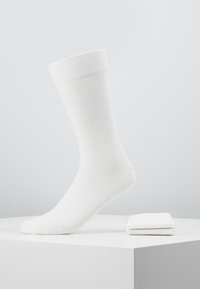Pier One 3 PACK - Meias - white