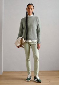 Mos Mosh NIGHT PANT - Kelnės - smoke green