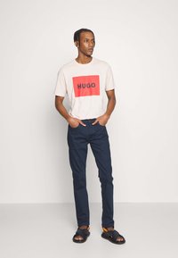 HUGO DULIVE - T-shirt estampada - light/pastel pink