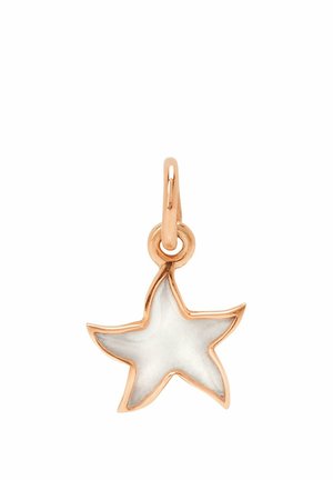 Sternförmiger Anhänger mit weißem Emaille-Zentrum und einer Umrandung sowie Öse aus Roségold zum Befestigen an einer Kette oder einem Armband.