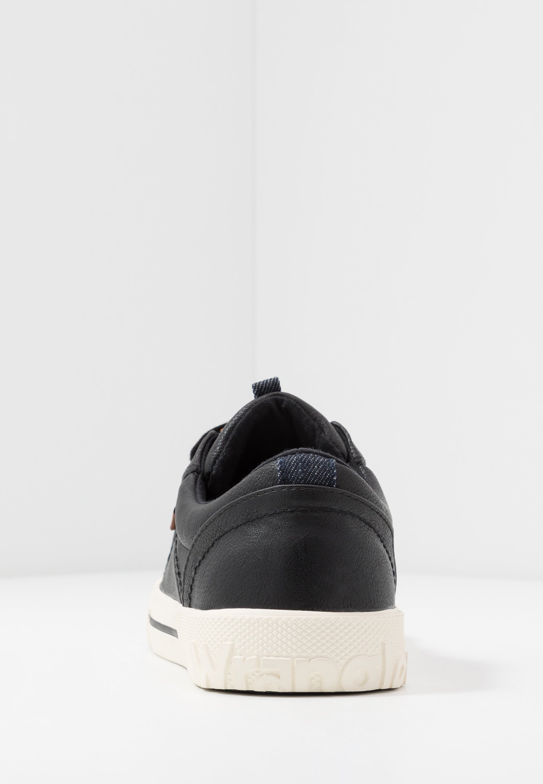 Wrangler GLOBE VEGAN Joggesko black Zalando.no Wrangler GLOBE VEGAN Joggesko black Zalando.no