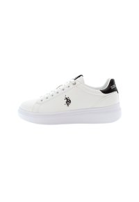 Sneaker bianca in materiale sintetico, con un accento nero sul tallone, suola bianca e un piccolo logo sul lato.