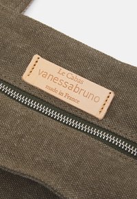 Vanessa Bruno CABAS ZIPPE - Τσάντα Tote - kaki