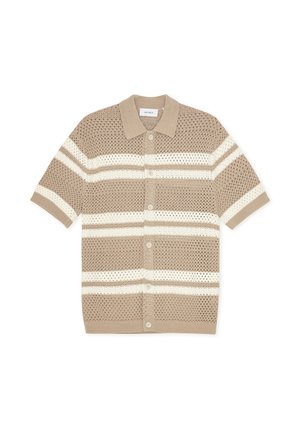 Cardigan beige lavorato a maglia con collo corto, maniche corte e righe orizzontali bianche. Motivo strutturato con chiusura a bottoni.