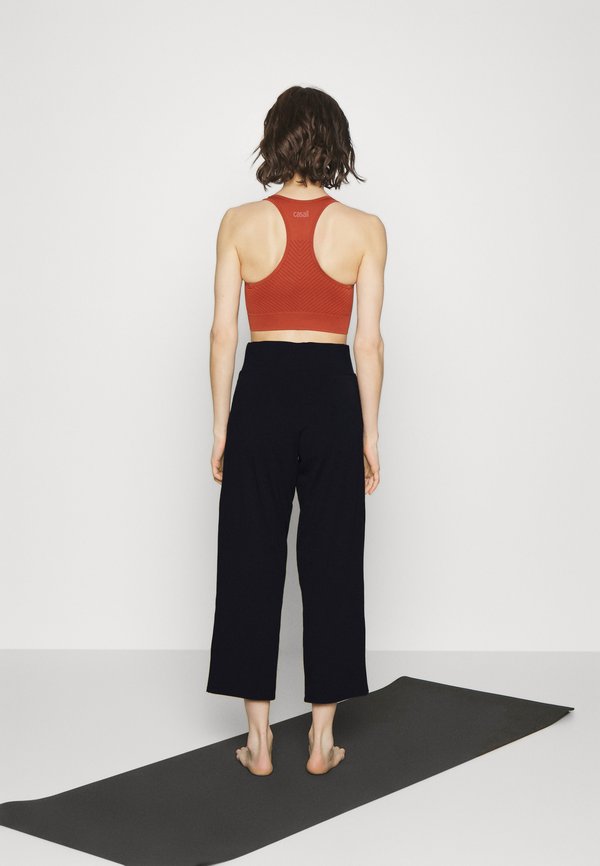 RAVANA FLOWY PANTS - Tracksuit bottoms3