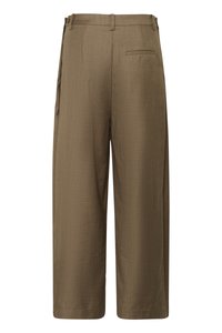 Καφέ παντελόνι με φαρδιά μπατζάκια, θηλιές για ζώνη, μια πίσω τσέπη με φιλέτο και υφή υφάσματος με ανάγλυφο σχέδιο.