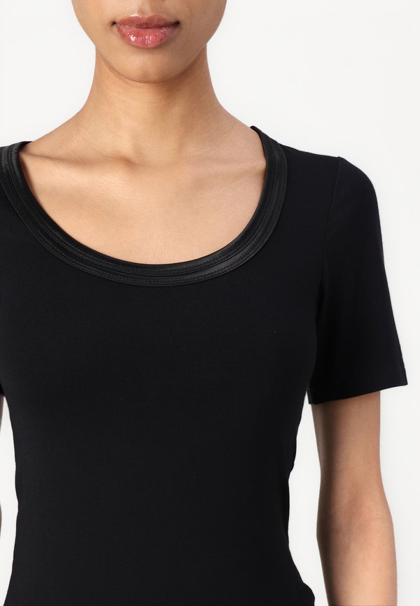 ZOLA - Basic T-shirt2