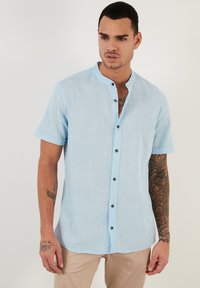 SHORT SLEEVE - Hemd - light blue