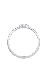 Silberner Ring mit einem glatten, dünnen Band und drei kleinen, rechteckigen Akzentsteinen, die in einem minimalistischen Design eingesetzt sind.