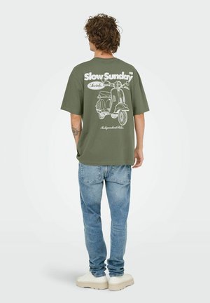 NATHAN  - Print T-shirt - agave green
