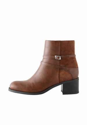 Next, REGULAR FIT - FOREVER COMFORT® BLOCK HEELED BOOTS - Bottines de cowboy / motard - tan brown