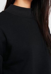 Zign Sweater - black