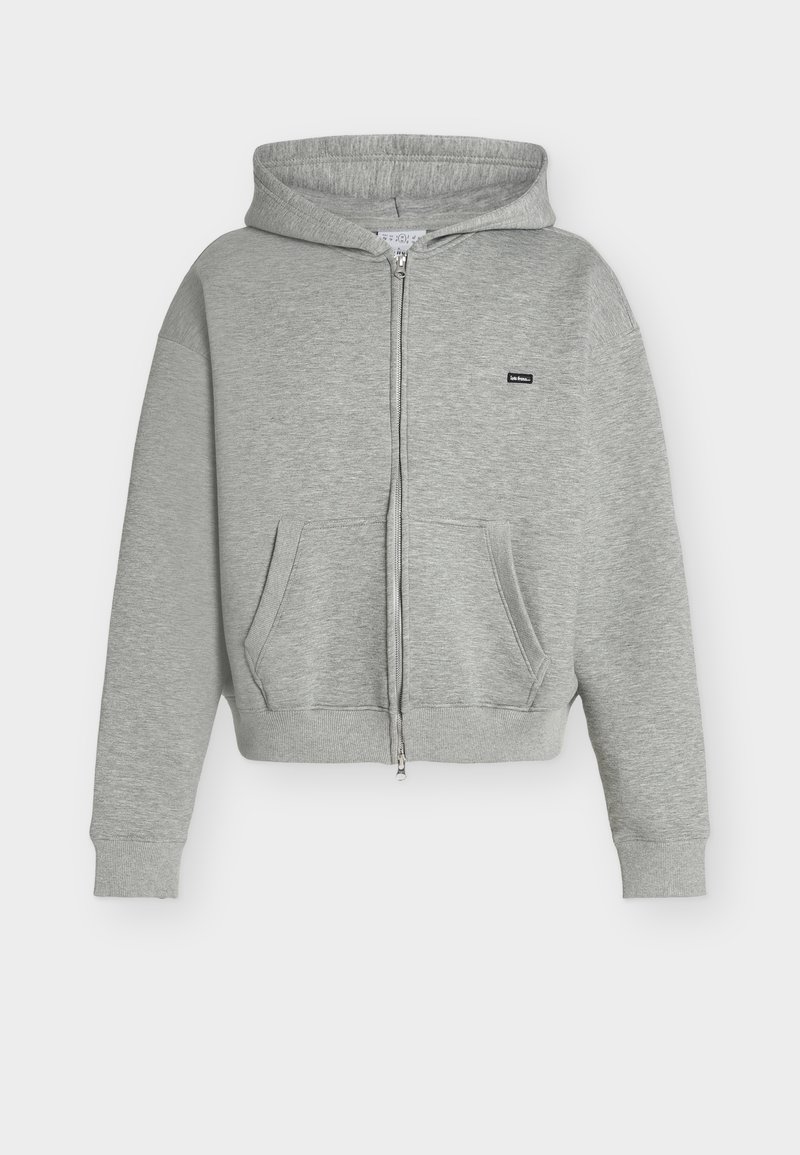 Sivá mikina na zips z mäkkého materiálu, s kapucňou so sťahovacou šnúrkou, dvoma prednými vreckami a pružnými manžetami a lemom.