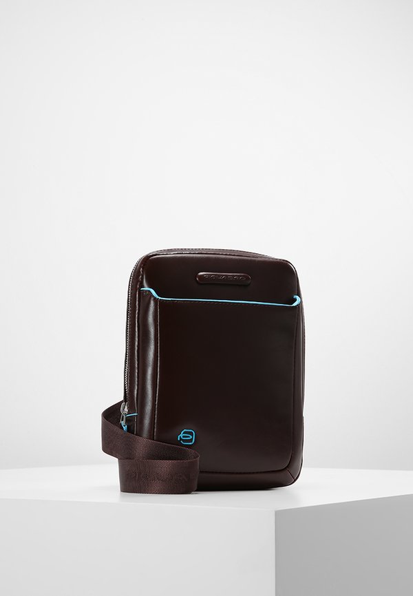 SQUARE CROSS BODY BAG - Umhängetasche - mahogany