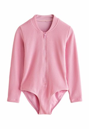 Maillot de bain à manches longues rose avec un tissu texturé, fermeture zippée à l'avant et couleur unie. Possède un col montant et des ouvertures pour les jambes.