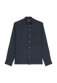 Cămașă albastră închis, cu mâneci lungi, guler în picioare, închidere frontală cu nasturi și un singur buzunar pe piept. Fabricată dintr-un material texturat cu un luciu subtil.