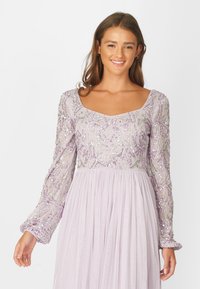 BEAUUT EMBELLISHED - Festklänning - lilac