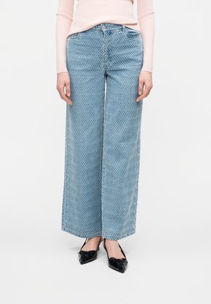 JDYNICO STRUCTURE WIDE JEANS  - Wide leg - light blue denim