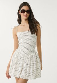 Stradivarius - SHORT POLKA DOT - Robe de jour - beige Image miniature 1
