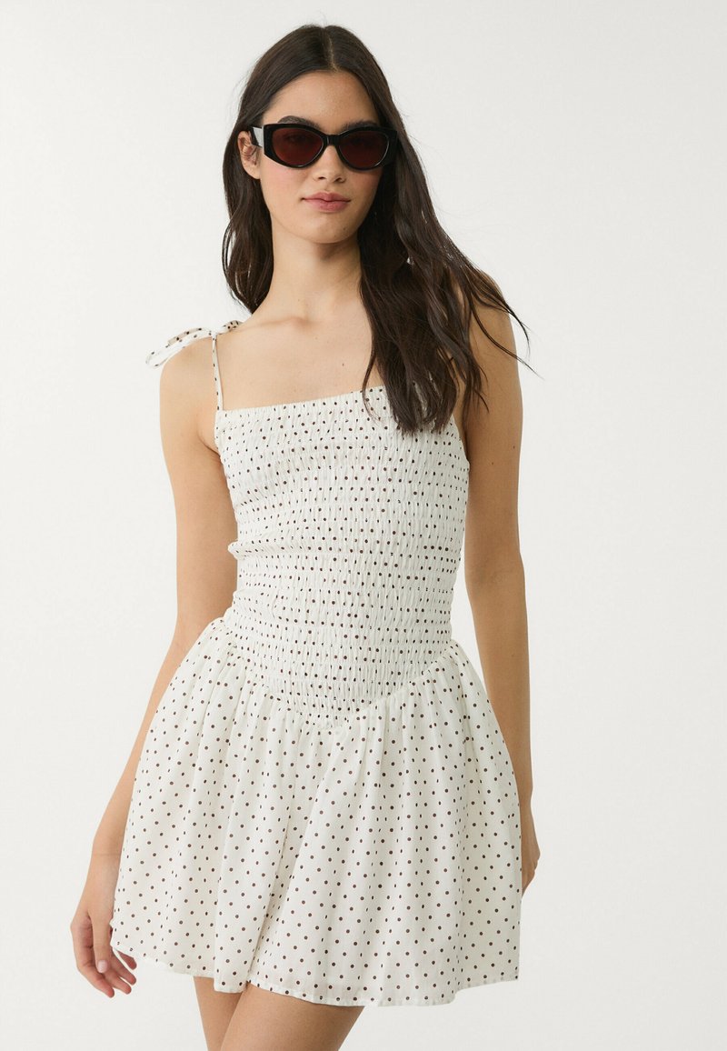 Stradivarius - SHORT POLKA DOT - Robe de jour - beige, Agrandir