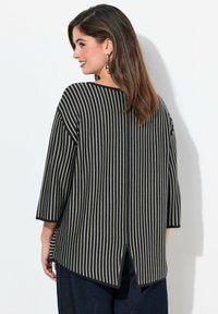 Ulla Popken - Sweter