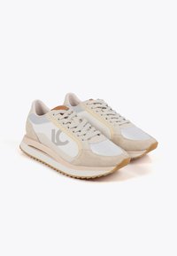 LOLA CASADEMUNT Tenisice - off white