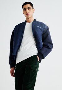 DOCKERS SLIM TAPERED - Pantalon cargo - deep forest
