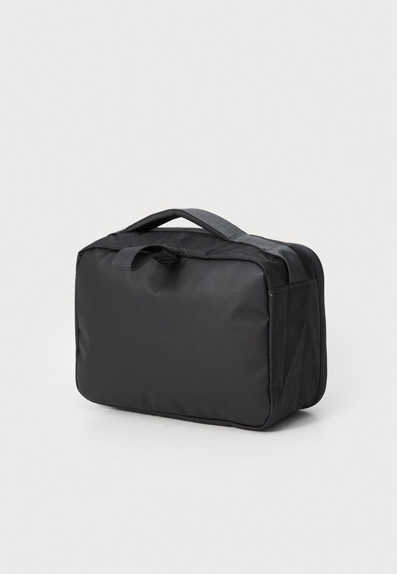The North Face BASE CAMP VOYAGER DOPP KIT UNISEX Necessär