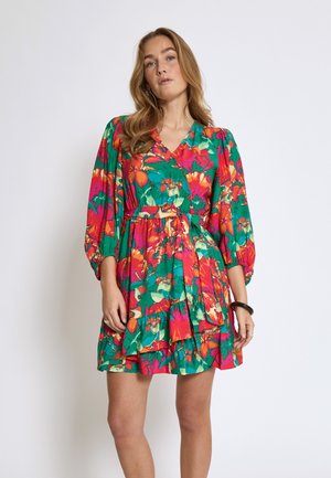 Minus MINI THILDA SHORT WRAP - Day dress - roze