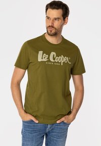 Lee Cooper - T-shirt z nadrukiem