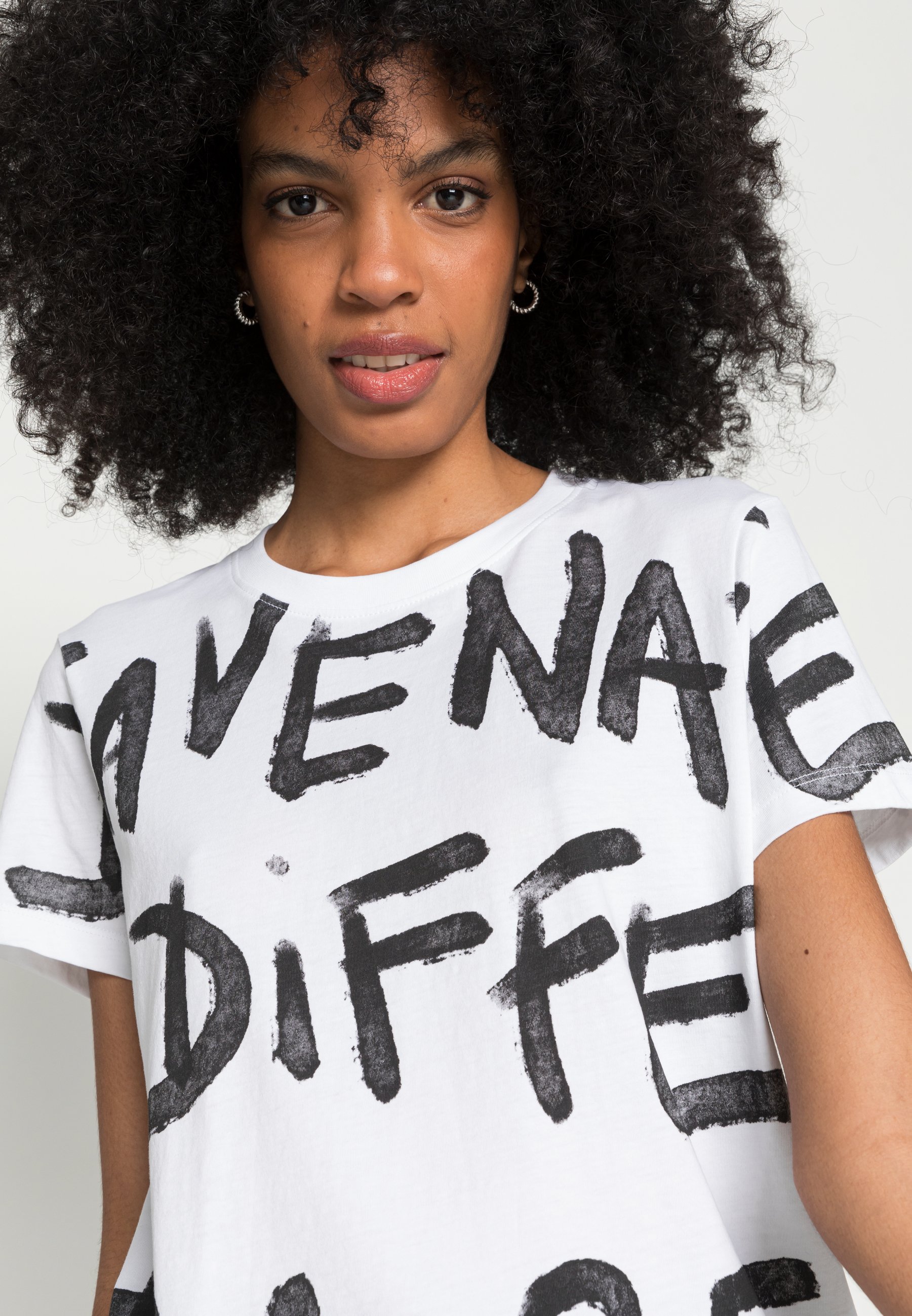 Desigual ENYA - Print T-shirt - white 