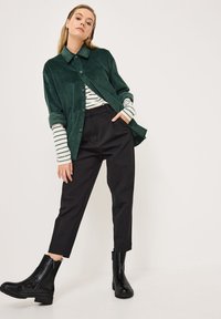 Tamaris MIT TOUCH-IT - Stivaletti - black croco