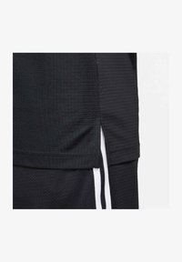 Ei valittu, black white