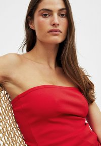 NA-KD TUBE - Top - red
