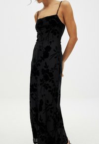 Dolga obleka - black