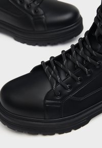 Bershka Cowboy- / Bikerstövletter - black