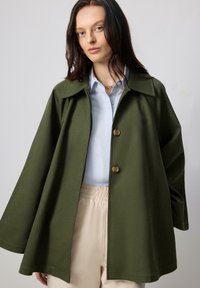 GABARDINE - Kevyt takki - khaki