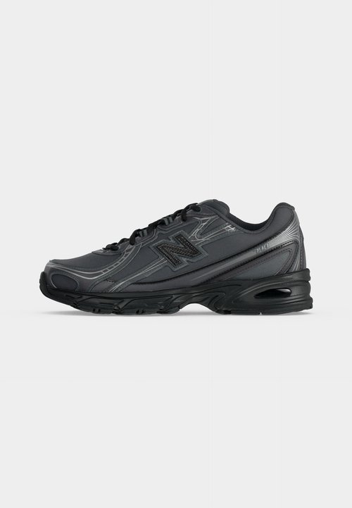 New Balance 'Sneaker 740'. — foto 2