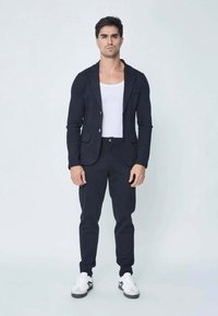 Non sélectionné, bleu marine