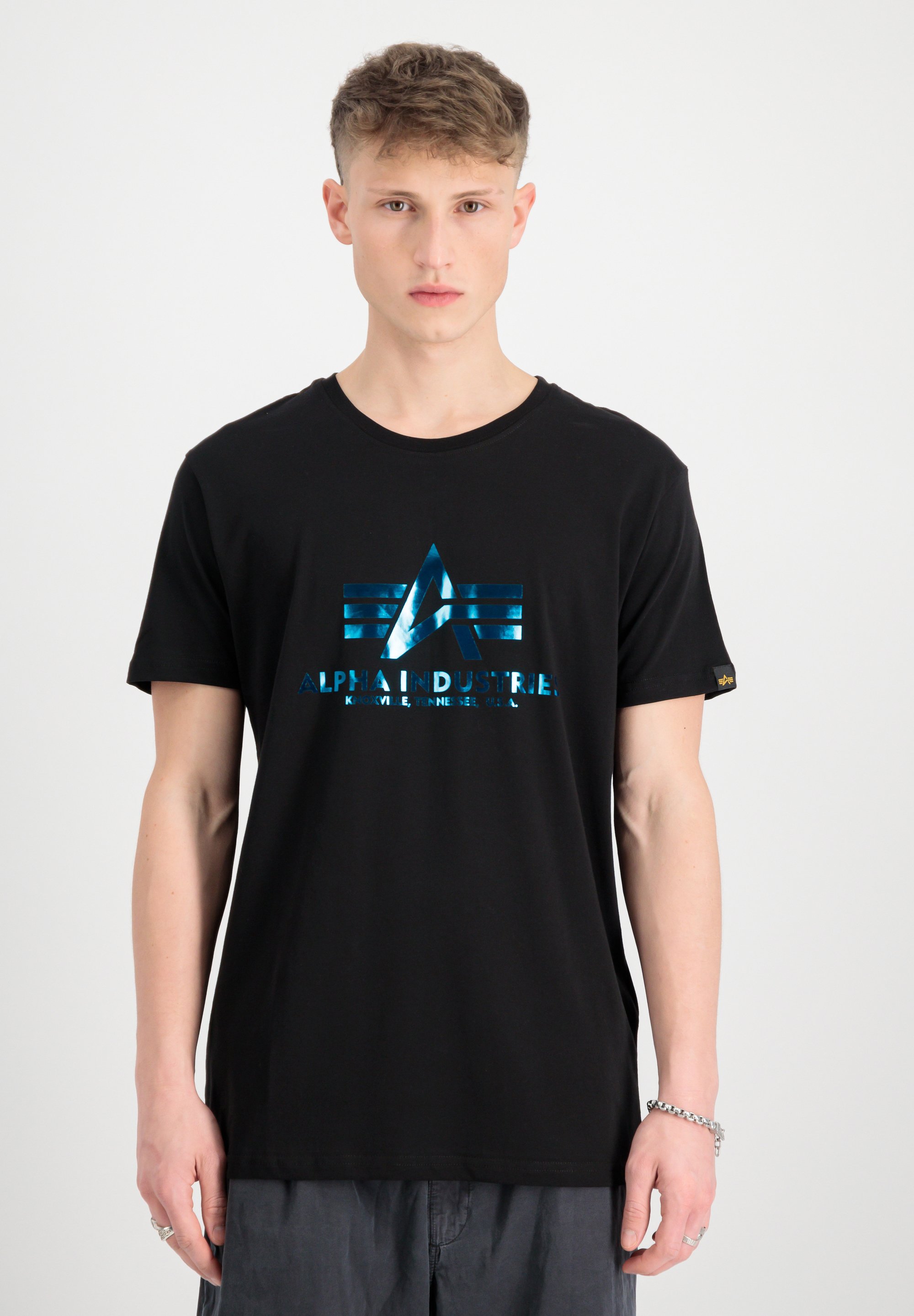 送料込★ALPHA INDUSTRIES★Tシャツ Label Foil Alpha Industries FOIL - T-shirt con stampa - black blue/nero