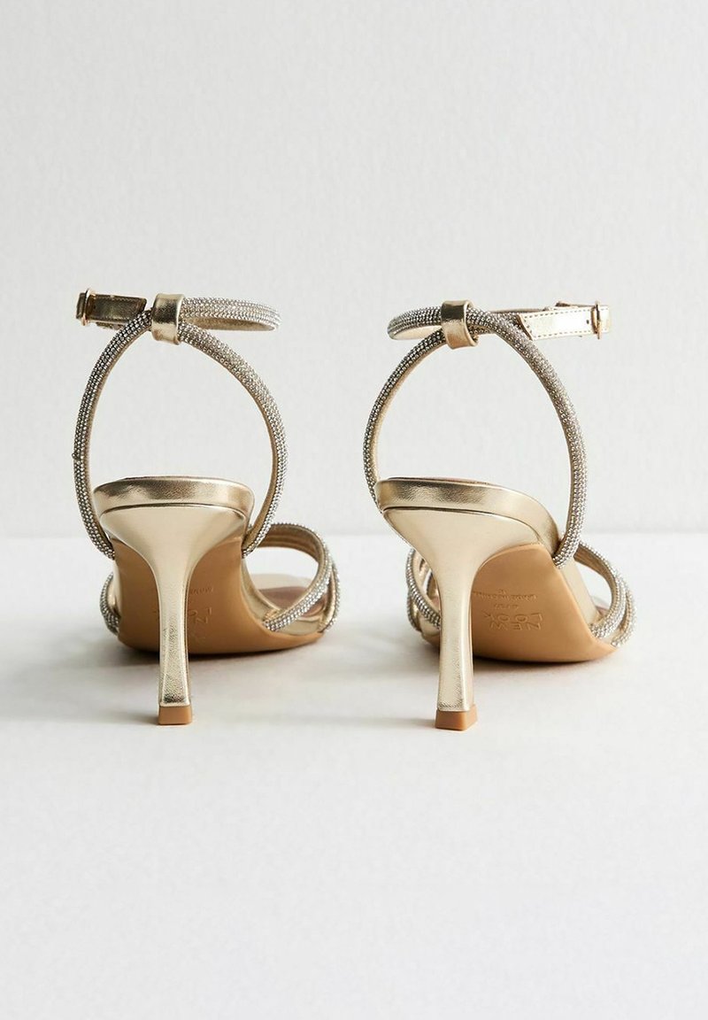 Sandales Romaines Dorées New Look - Taille 37, Occasion - Modèle ZT118