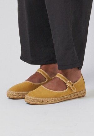 CROISETTE - Bailarinas con hebilla - honey vegan suede