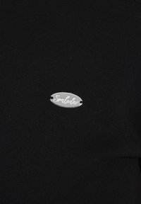 Thumbnail Image 6