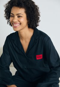 HUGO ELLE LONG  - Nattdrakt - black