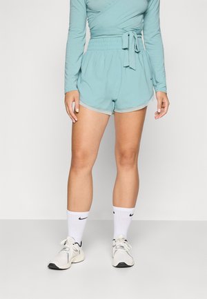 ONE SHORT - Pantaloncini sportivi - cannon/bicoastal