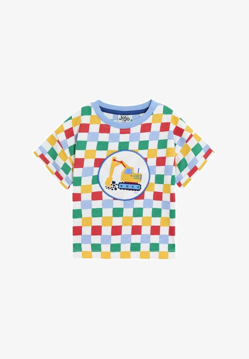 Tricou cu mânecă scurtă, cu un model cu tablă de șah multicolor. Prezintă un design circular cu un excavator galben pe un fundal albastru.