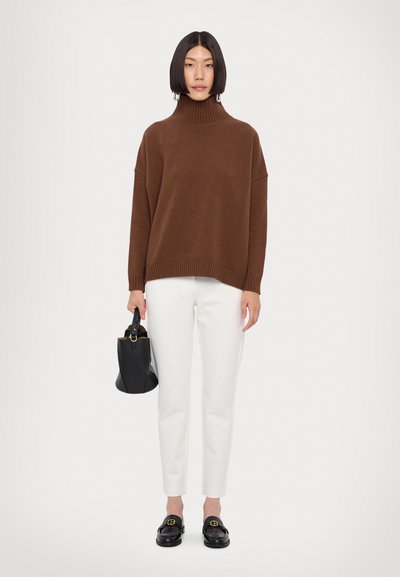 WEEKEND MaxMara BORGIA - Strikkegenser - cuoio